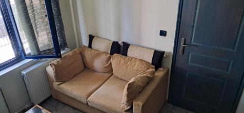Lamia Apartment | ABC Studios B