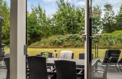 Hou House | "Abiorn" - from the sea by Interhome