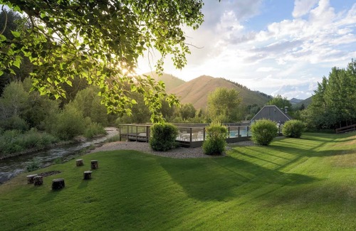 Ketchum Condo | Abode at Warm Springs Ranch Creekside | Luxury Ketchum Vacation Rental