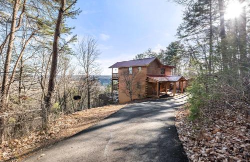 Cleveland House | Above and Beyond, Cabin with Massive Views Near Helen