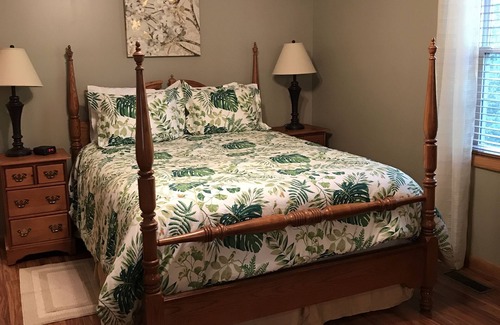 Maggie Valley House | ABOVE AVERAGE GETAWAY WITH A GREAT MTN VIEW