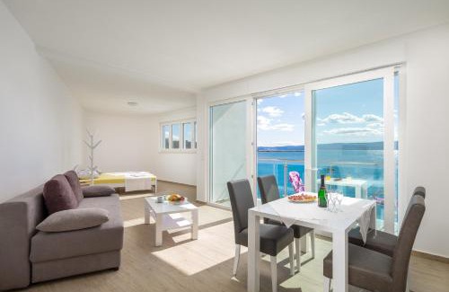 Dugi Rat Apartment | Absolute Beach Holidays
