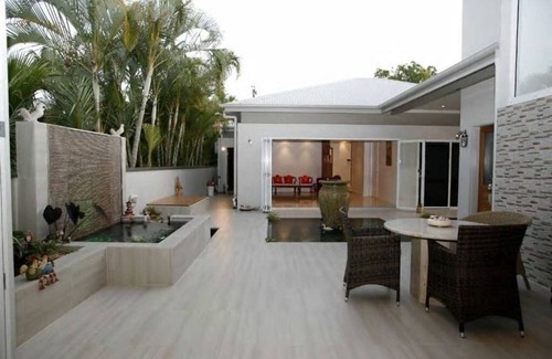 Kewarra Beach Villa | Absolute Beachfront 2 Bedroom Luxury Holiday Home
