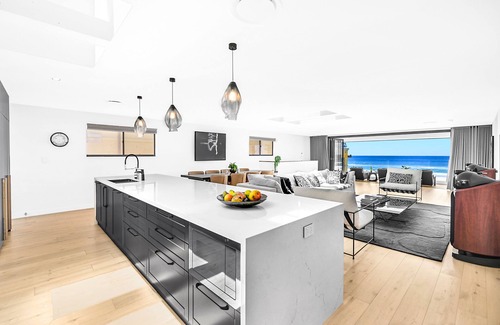 Gold Coast House | Absolute Beachfront Luxury Home with Heated Pool