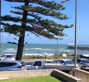 Henley Beach Apartment | Absolute Beachfront, Adjacent Henley Square, Relax