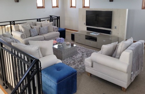 Pukehina House | Absolute beachfront villa