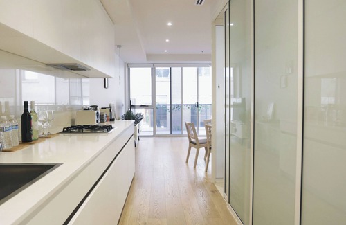 Melbourne Central Business District Apartment | Absolute Collins