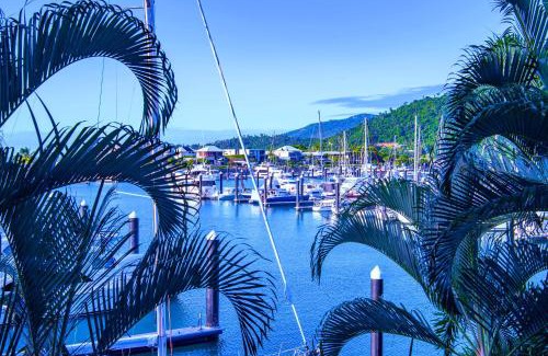 Airlie Beach Apartment | Absolute Luxury Marina Lifestyle at The Port of Airlie Beach