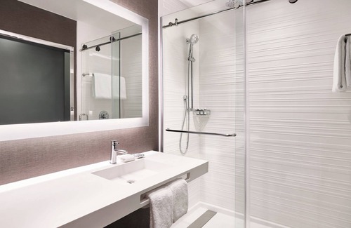 Columbus Hotel | AC Hotel by Marriott Columbus Downtown