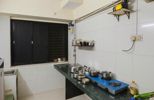 Thane West Apartment | Ac Private Room At ovale naka Ghodbunder road Thane West