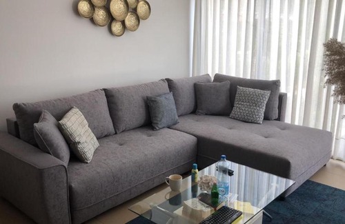 Denovici Apartment | Acacia Hills A8