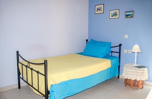 Kalpaki Apartment | Acacia House 'Sunlight'