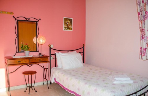 Kalpaki Apartment | Acacia House 'Sunlight'