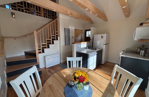 Northeast Harbor Apartment | Acadia + Bar Harbor Escape Gym Access NEH