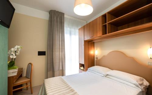 Faro Hotel | Acapulco Beach