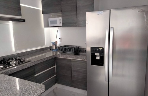 Playa Diamante Apartment | Acapulco Diamante a un costado de LA ISLA