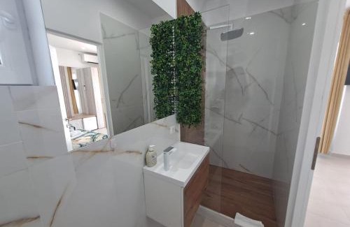 Deva Apartment | Accent Garden