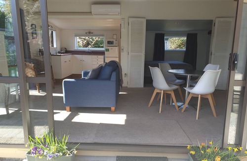 Two Mile Bay Hotel | Accent on Taupo