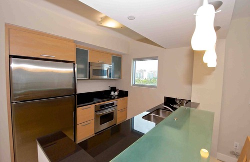 Sunny Isles Beach Apartment | Access All Hotel Amenities, Direct Oceanfront Marenas Beach Resort