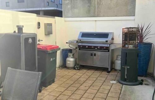 Adelaide Central Business District Apartment | Access to all CBD has to offer
