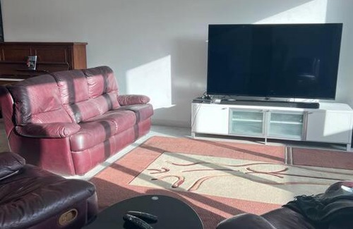 Adelaide Central Business District Apartment | Access to all CBD has to offer
