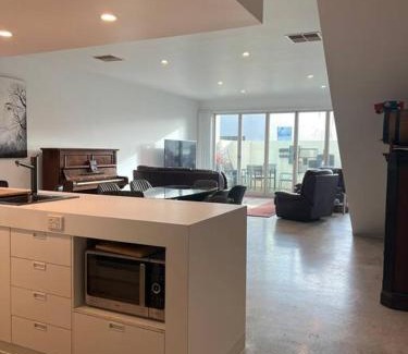 Adelaide Central Business District Apartment | Access to all CBD has to offer