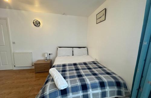 Liverpool Apartment | Accessible Bungalow , Crompton Haven, Croxteth Park, Liverpool