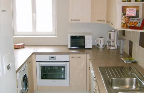 Commequiers Cottage | Accessible Farmhouse with Garden and Terraces, Near Vélo Rail and St Gilles