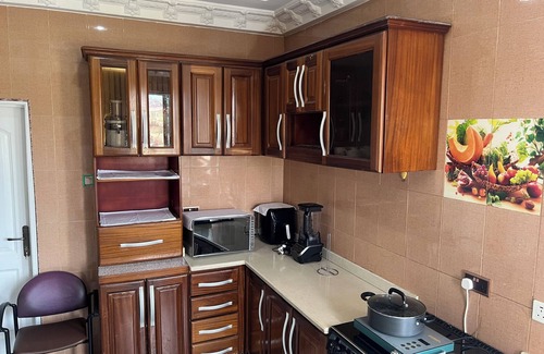 Accra Apartment | ACCRA N/BEACH 2/3-bedroom charming apartment with WiFi, AC in Weija, Accra.