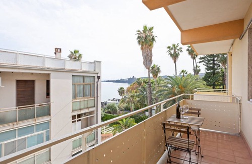 Aci Trezza Apartment | Aci Castello Apartment with Balconies and Parking