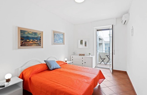 Aci Trezza Apartment | Aci Castello Apartment with Balconies and Parking