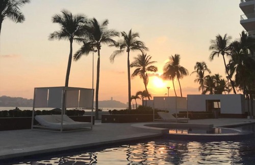 Costera Acapulco Apartment | Acogedor depto con playa en la bahía