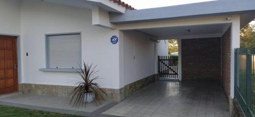 Piriapolis House | Acogedora casa en barrio tranquilo de Piriápolis