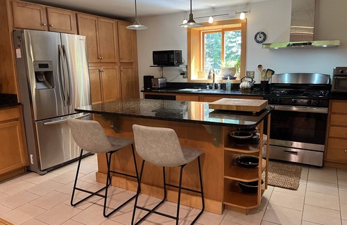 Otego House | Acorn Cabin - Cozy cabin in the woods, near ASV