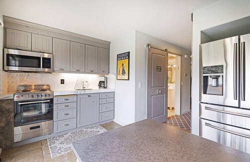 North Park City Ski Chalet | Acorn Chalet #1 - Walk to PC ski base! 2BD