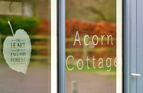 Dorsington House | Acorn Cottage by Interhome