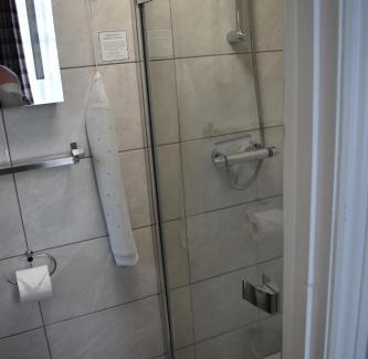 Torquay City Centre Bed & Breakfast | Acorn Lodge