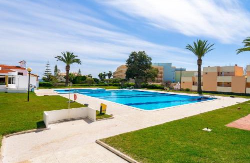 Alporchinhos Apartment | Acqua Vista Family Apartment - 200M from BEACH