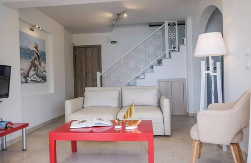 Elia Nikitis Villa | Acrotel Athena Villas Villa 2️