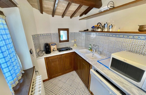Spoleto House | Activities for the sporty Or be a lounge lizard Everything here Sleeps 10