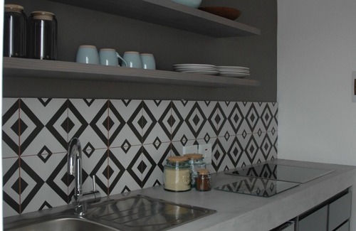 Bloubergstrand Apartment | Adams Place Beautiful Apartment In Table View
