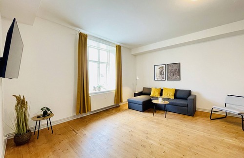 Hjørring Apartment | aday - Sunshine apartment in the heart og Hjørring