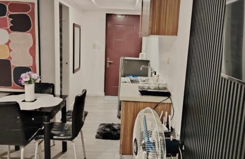 Wack-Wack Greenhills Apartment | ADB Avenue Tower Staycation