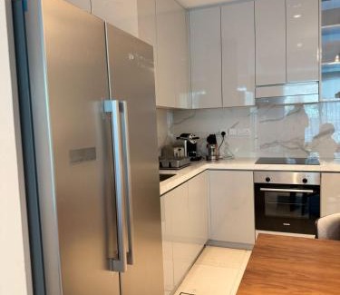 Sharm Apartment | Address Beach Resort Fujairah Apartment by Blue World - 2