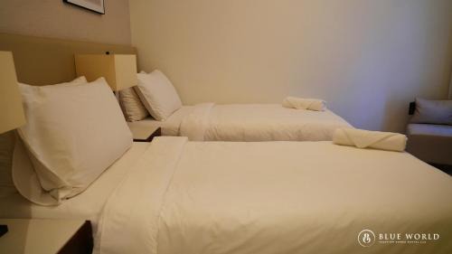 Sharm Apartment | Address Beach Resort Fujairah Apartment Three Bedrooms by Blue World- 2