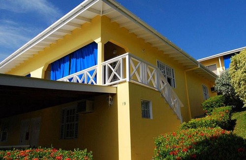 Bacolet House | Ade's Domicil