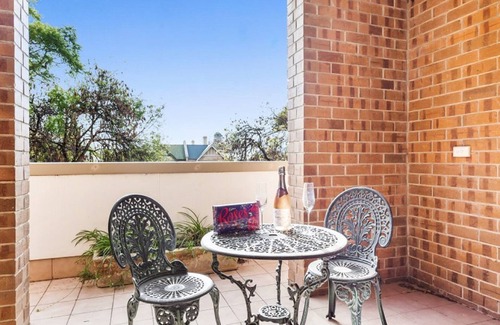 North Adelaide House | Adelaide Style Accommodation - LOCATION- In elite North Adelaide - Walk to City