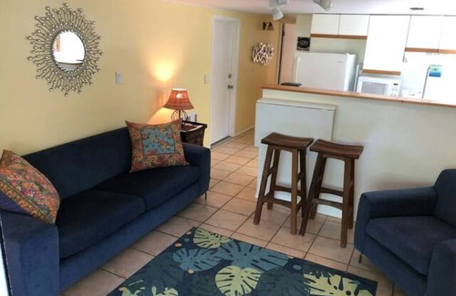 Bowen Island Apartment | Adeles Bed and Breakfast - Snug Cove