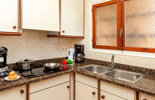 L'Escala Apartment | Adelfa apt. 1 by Interhome