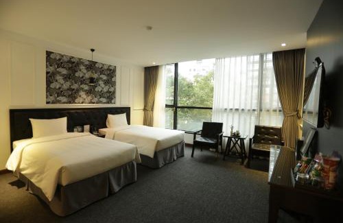 Trung Hoa Nhan Chinh Hotel | Adeline Hotel Hanoi